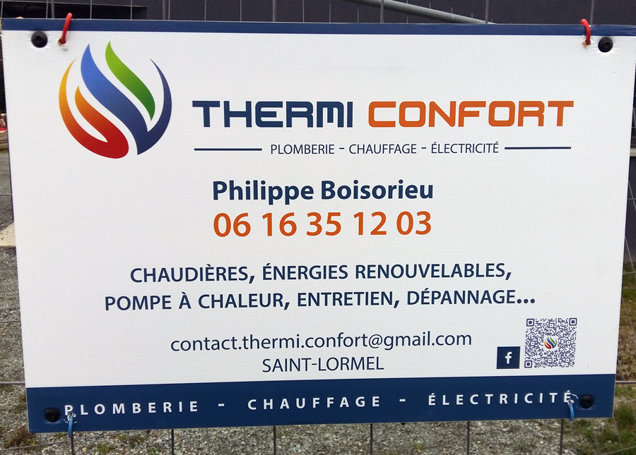 Création des panneaux de chantier du plombier chauffagiste Thermi Confort à Ploubalay